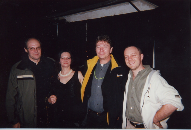 FrancoFête 2000 : Luc Sotiras en compagnie de Christian Bordatier (Wagram Music), la gérante d'artistes Carole Chouinard et Pascal Auclair (OVNI Prod) FrancoFête 2000 : Luc Sotiras en compagnie de Christian Bordatier (Wagram Music), la gérante d'artistes Carole Chouinard et Pascal Auclair (OVNI Prod)