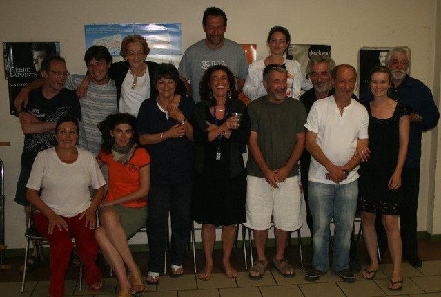Capbreton 2007 : photo-souvenir avec une partie du groupe des bénévoles composé de membres de la famille et d'amis Capbreton 2007 : photo-souvenir avec une partie du groupe des bénévoles composé de membres de la famille et d'amis